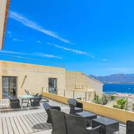 Rooftop Exceptionnel Avec Piscine Et Bord De Calvi (Corsica)