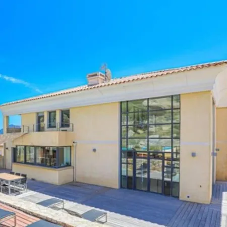 Rooftop Exceptionnel Avec Piscine Et Bord De Villa
