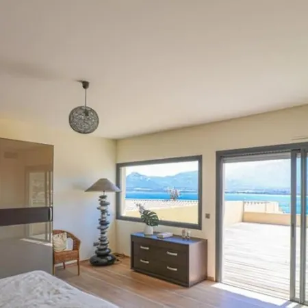 Rooftop Exceptionnel Avec Piscine Et Bord De
