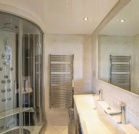 Вилла Rooftop Exceptionnel Avec Piscine Et Bord De