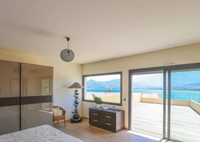 Rooftop Exceptionnel Avec Piscine Et Bord De