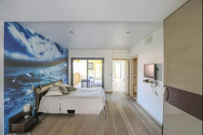 Villa Rooftop Exceptionnel Avec Piscine Et Bord De Calvi (Corsica)